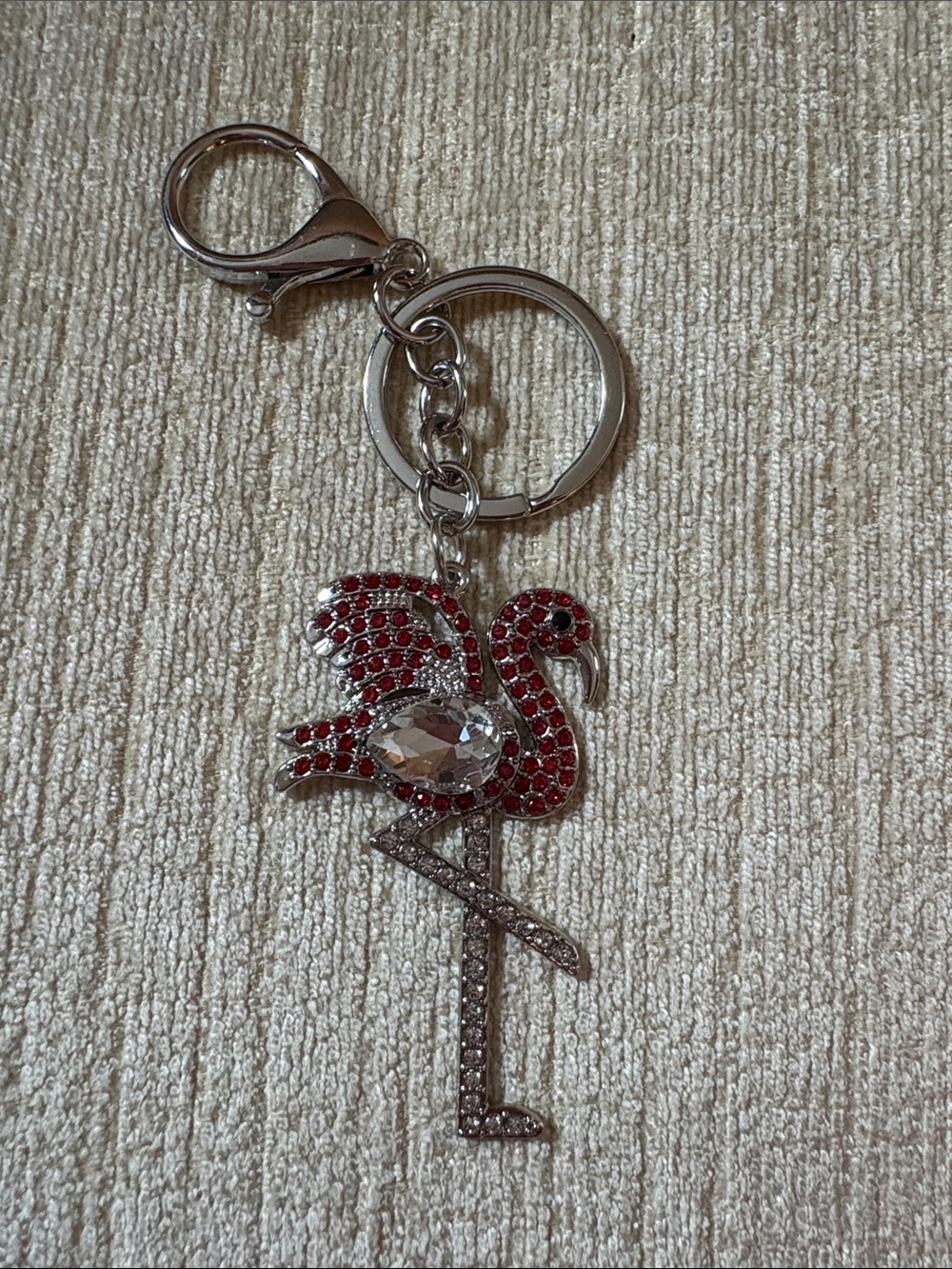 Source Unknown Silver Flamingo Key & Card Holder with Red Crystals